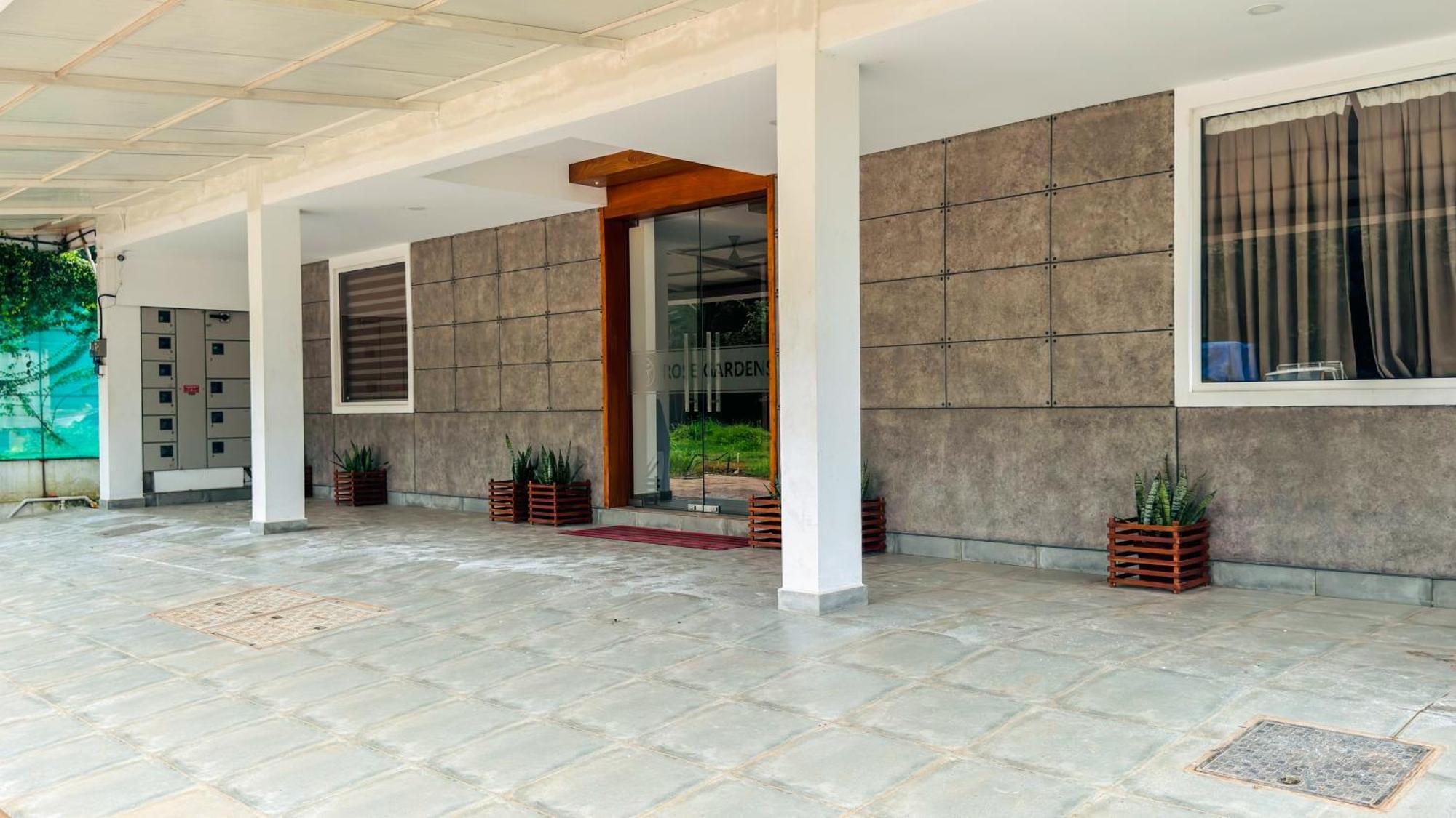 Apartment Rose Garden At Rajagiri Hospital Kochi